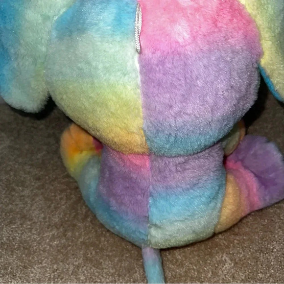 Peek-a-Boo Plush Tye Dye Rainbow Elephant Like New Condition 16.5 inches tall - Picture 7 of 13